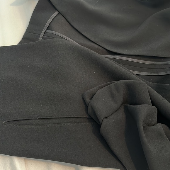 Aritzia Power Blazer - Picture 13 of 16